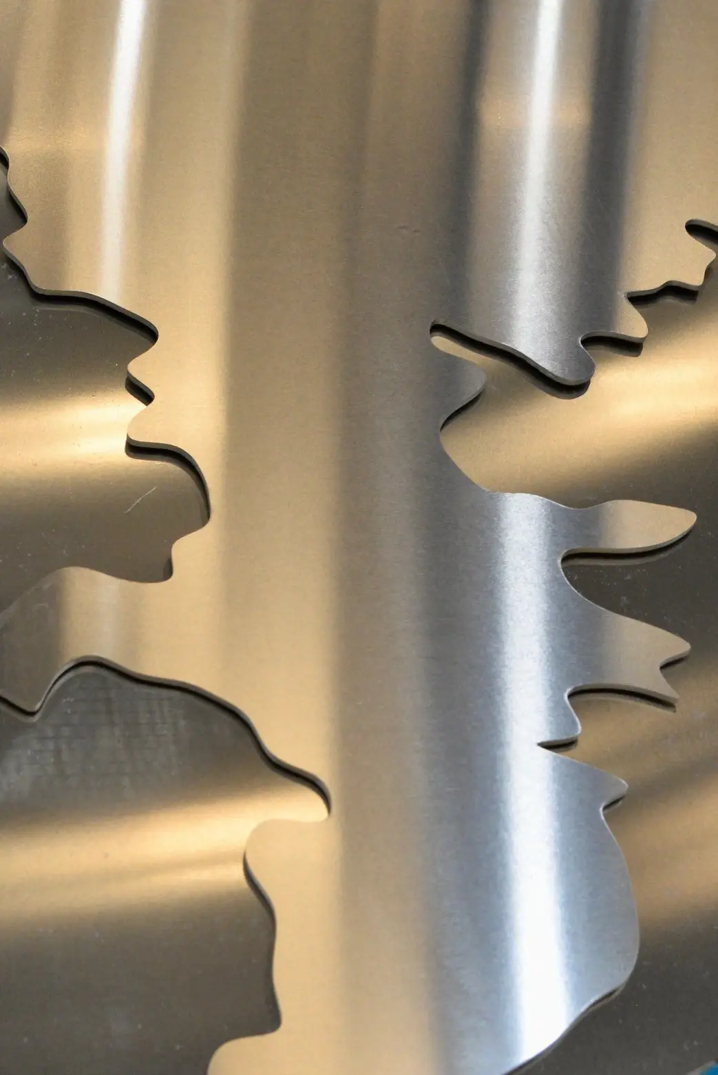 Ability to cut intricate shapes