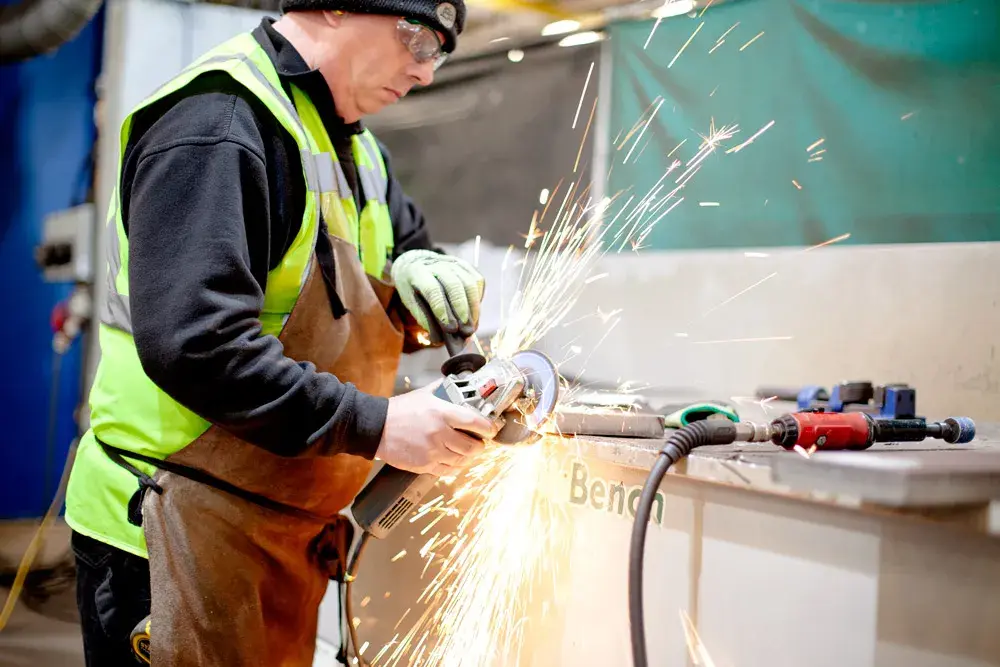 Manual Deburring services with PP Group Operator - 4